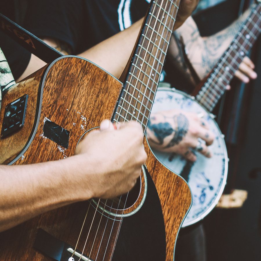 Gitara a country muzika